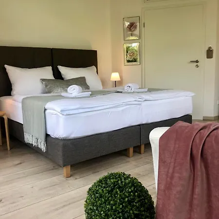 RhönZeit Apartements und Zimmer Hilders Exterior foto