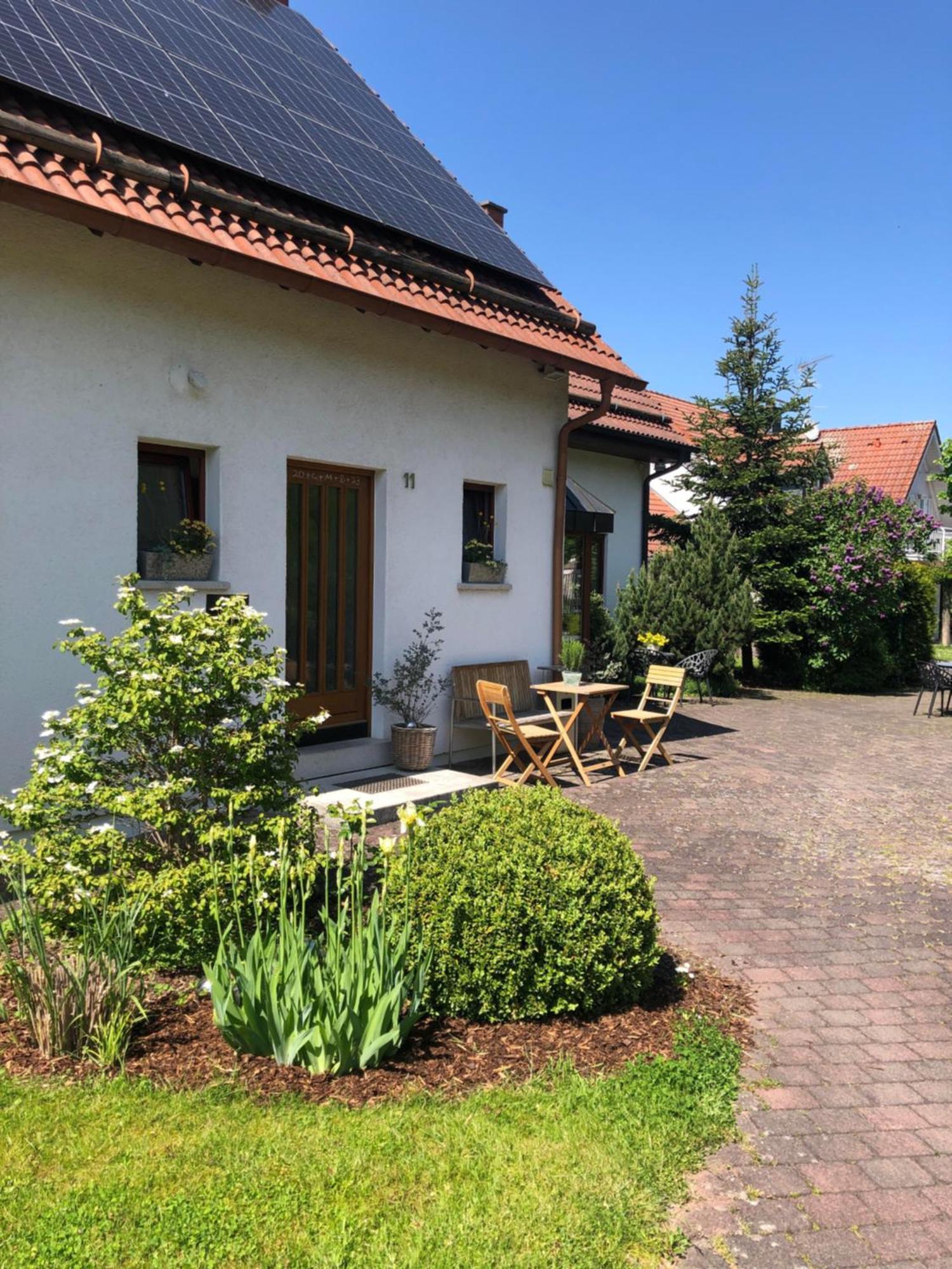 Апартаменты Rhoenzeit Apartements Und *